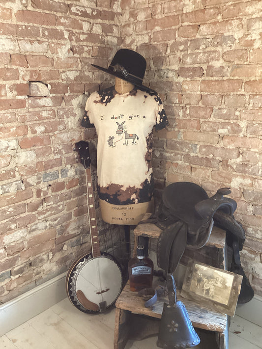 I don’t give a Rats Ass/Country Shirt/Cowgirl Shirt/Western Shirt/Horse girl shirt/funny shirt/farmgirl shirt/distressed shirt