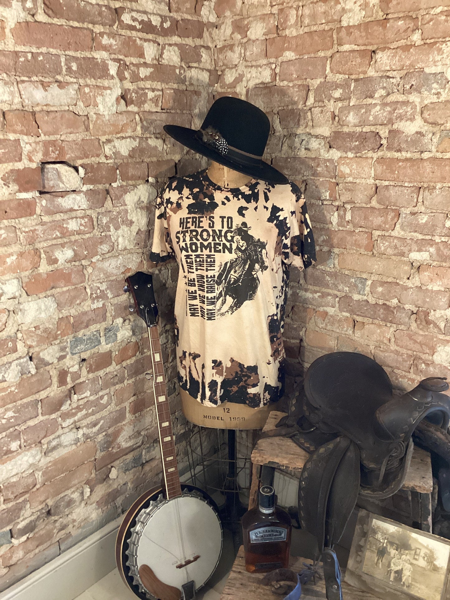 Here’s to Strong Women/Country Shirt/Cowgirl Shirt/Western Shirt/Horse girl shirt/inspirational shirt/farmgirl shirt/distressed shirt